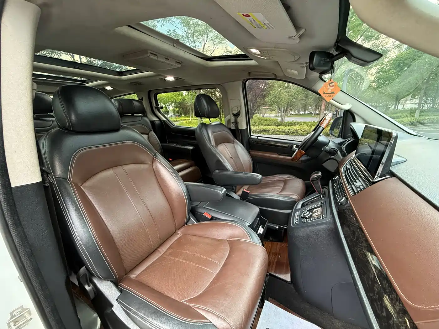 SAIC Maxus Maxus G10 2017 2016 2.0T Automatic Executive Edition