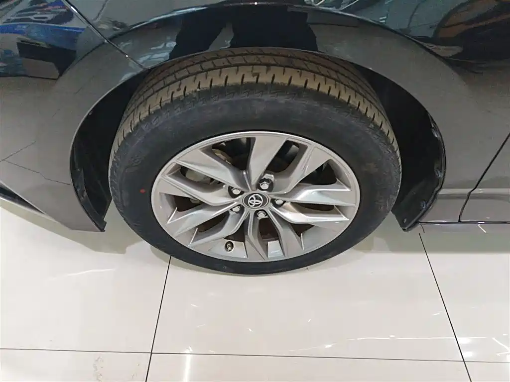 Toyota Avalon 2021 2.5L Luxury Edition фото 25