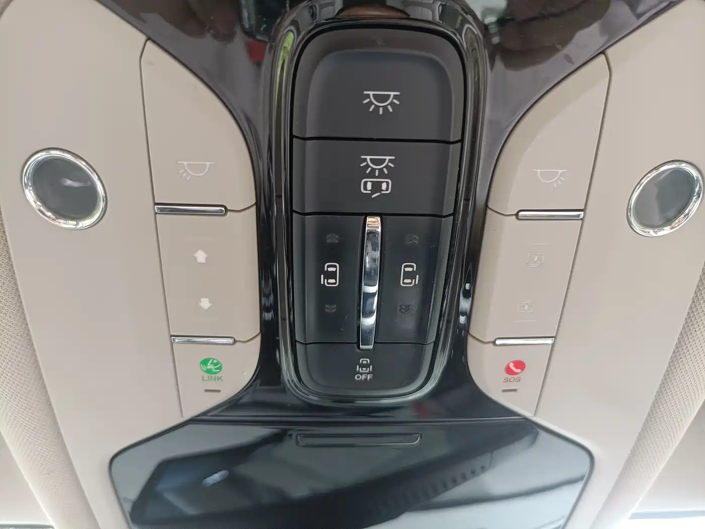 GAC Trumpchi Trumpchi M8 2018 320T Premium Edition фото 16