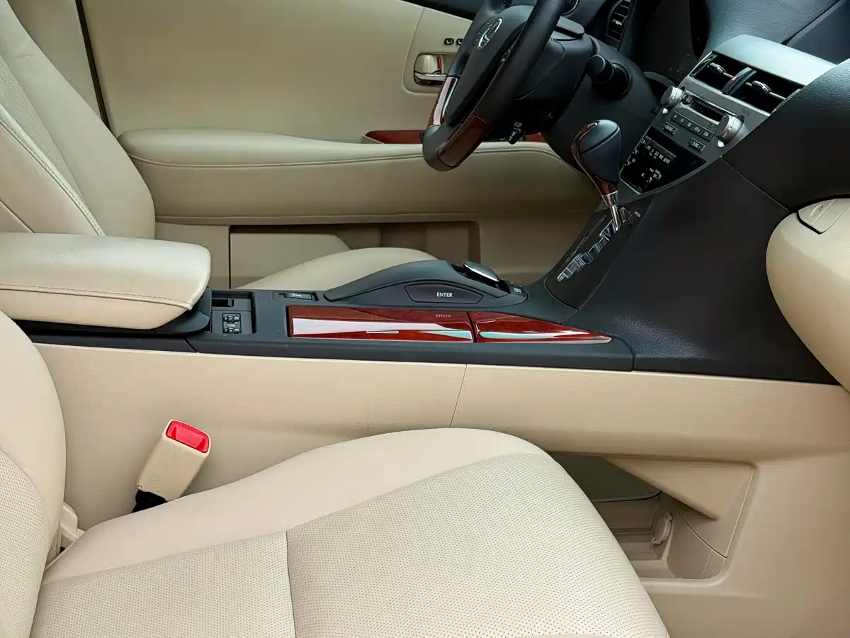 Lexus RX Classic 2009 Model 350 Premium Edition фото 27