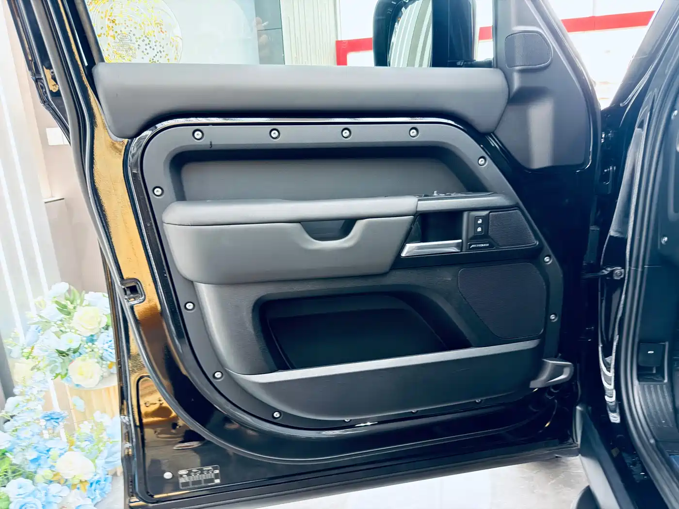 Land Rover Defender 2025 2025 110 3.0T P400 -Dynamic HSE