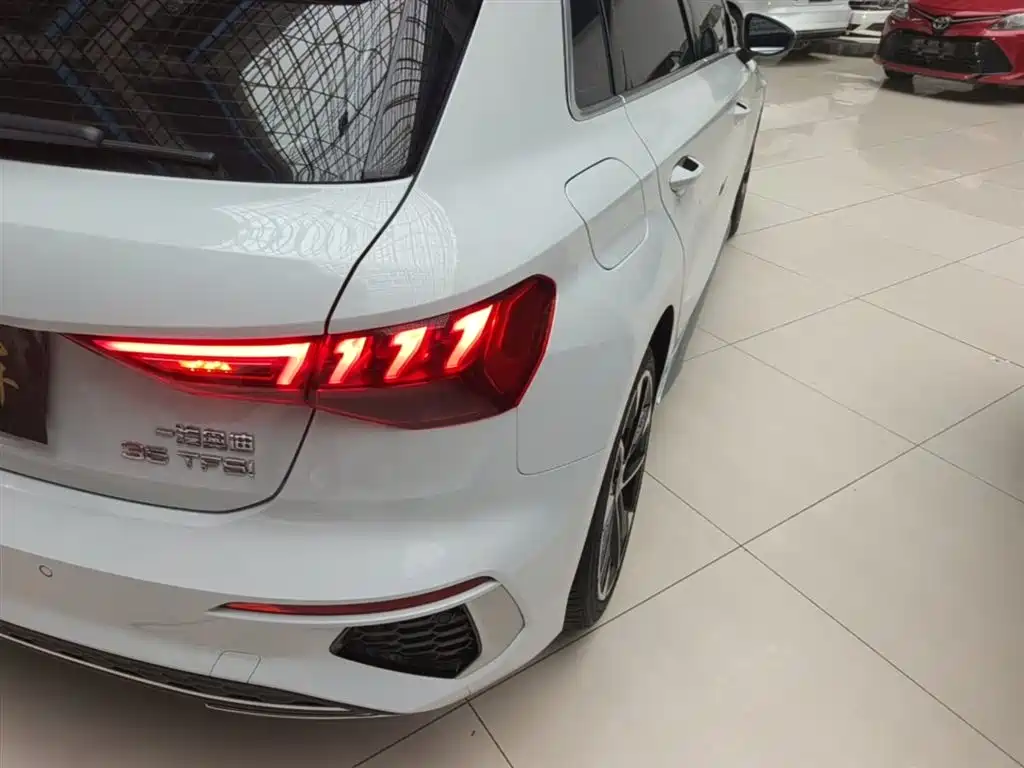 Audi A3 2022 Sportback 35 TFSI Style Sport фото 8