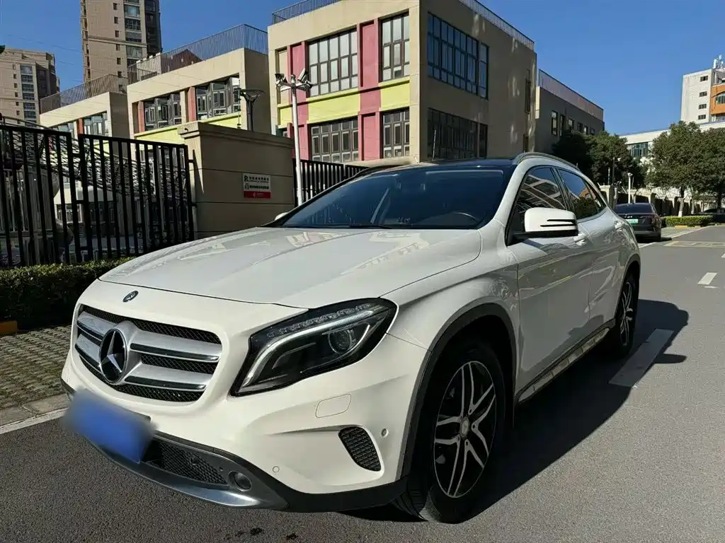 Mercedes-Benz GLA 2015 GLA 200 Fashion фото 10