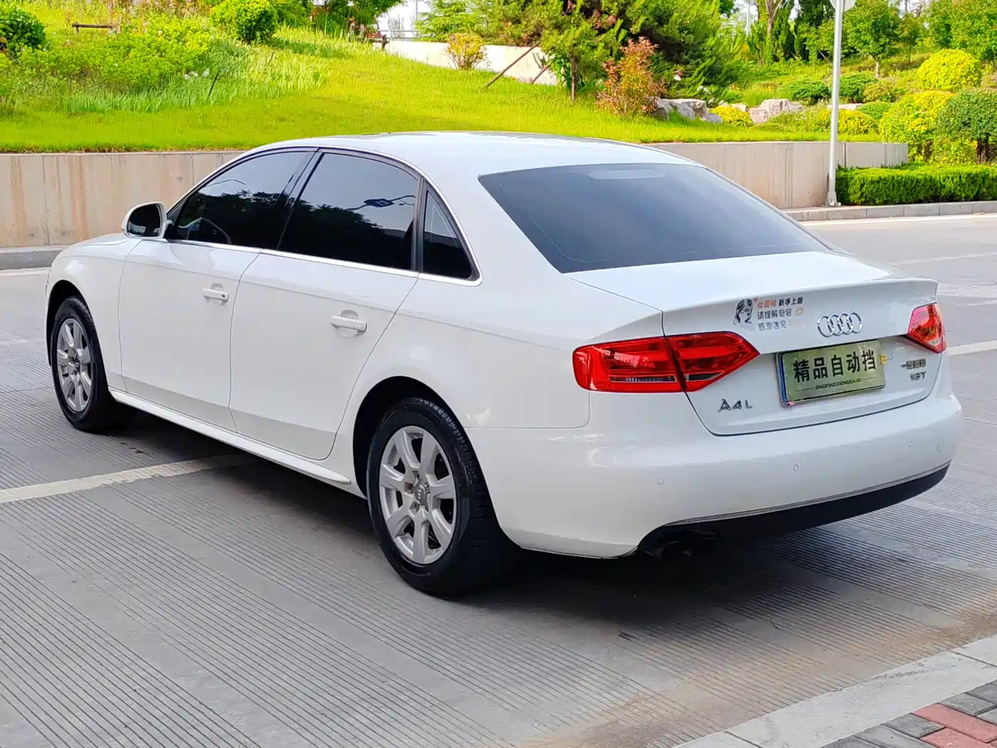 Audi A4L 2011 1.8 TFSI Comfort фото 7