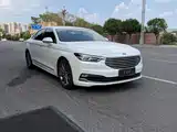 Photo 2 - Ford Taurus