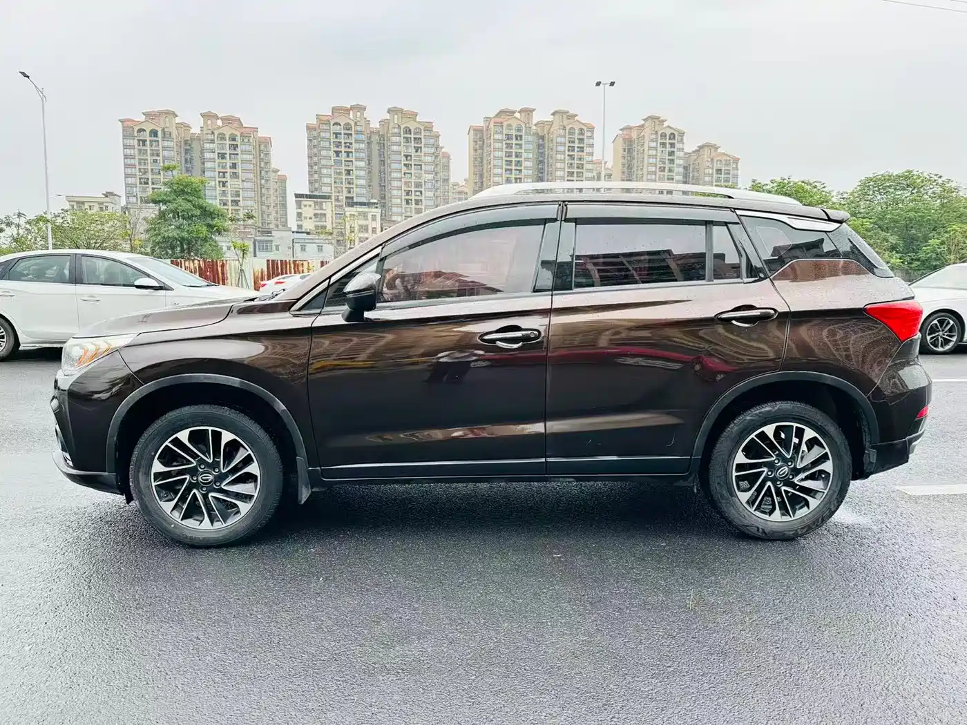 GAC Trumpchi Trumpchi GS4 2016 235T G-DCT Elite Edition фото 4