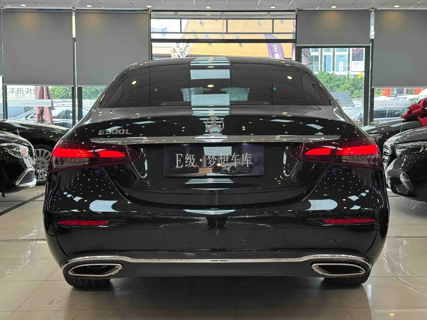 Mercedes-Benz E-Class 2023 E 300 L Fashion фото 20