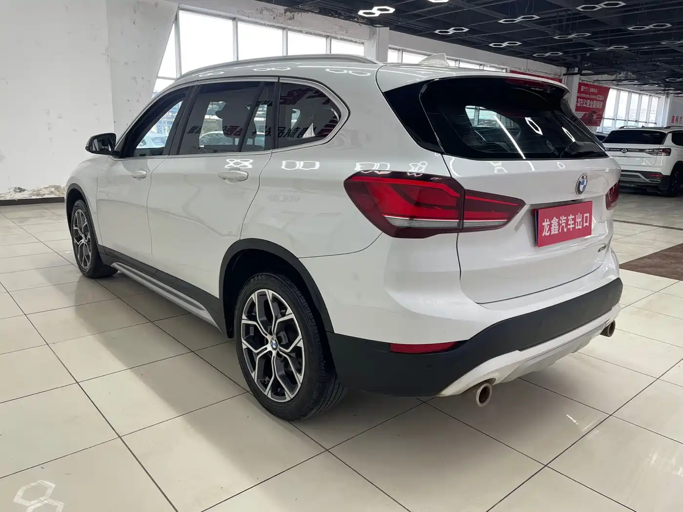 BMW X1 2022 sDrive20Li Fashion фото 7