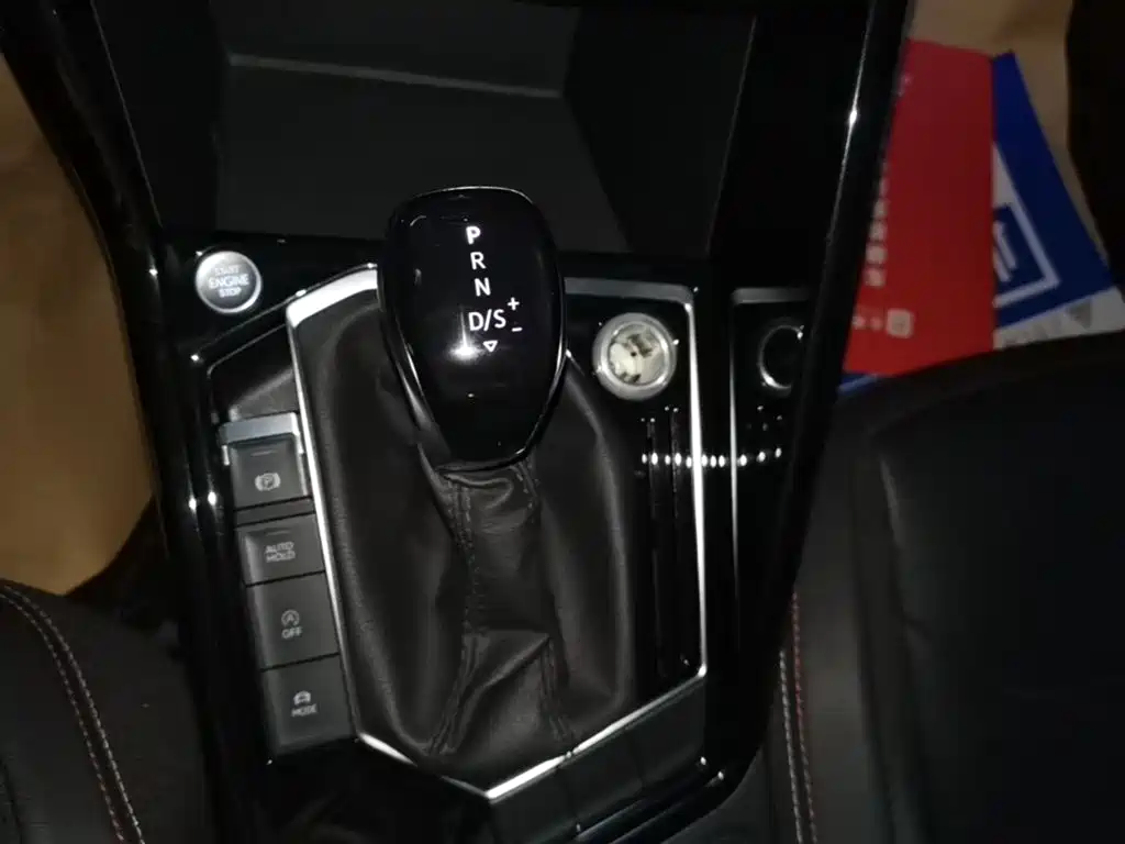 Volkswagen Tayron 2019 330TSI 2WD Luxury China VI фото 14
