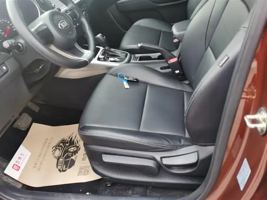 Kia KX3 Smart Run 2015 1.6L Automatic 2WD DLX фото 9