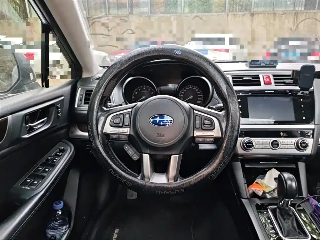 Subaru Outback 2015 2.5i Luxury Navigation Edition фото 3