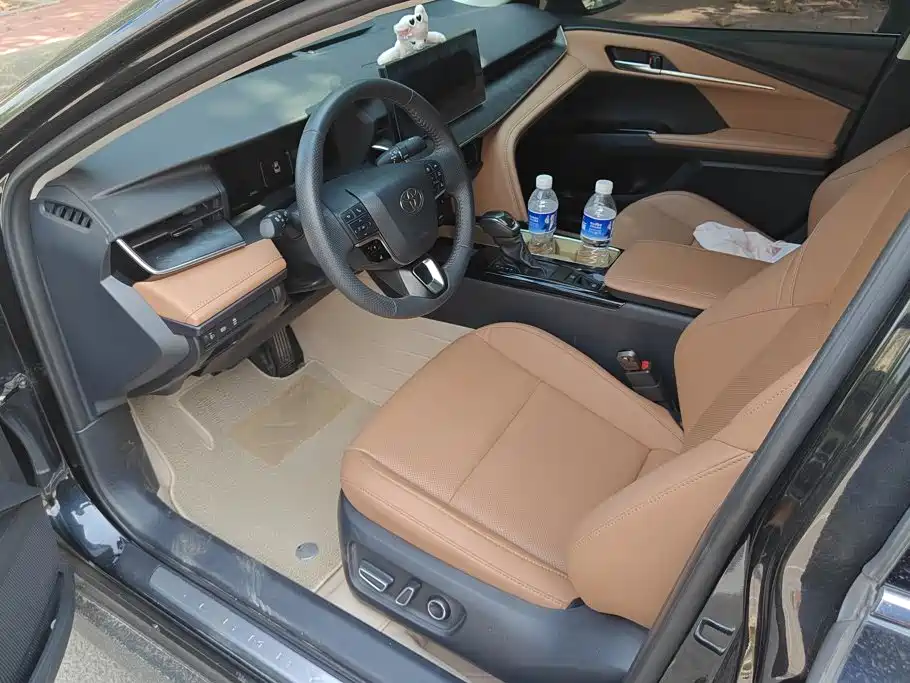 Toyota Camry 2025 2024 Hybrid 2.0HGVP Luxury Edition