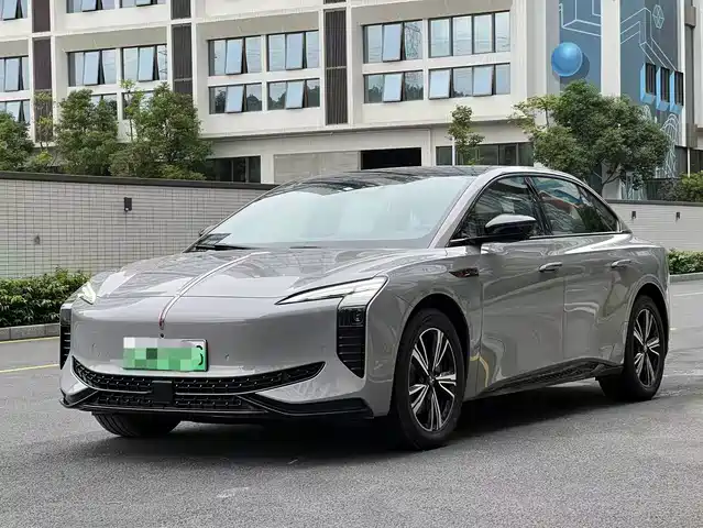 Hongqi EH7 2025 690 Smart Selection Edition