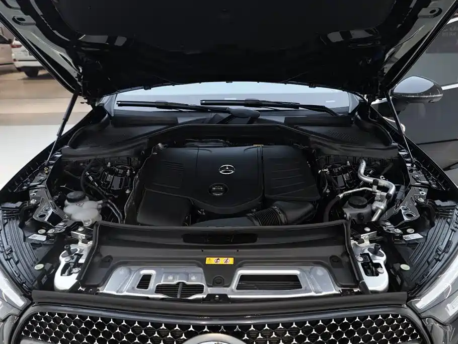 Mercedes-Benz GLC 2025 Facelift GLC 260 L 4MATIC Dynamic фото 18