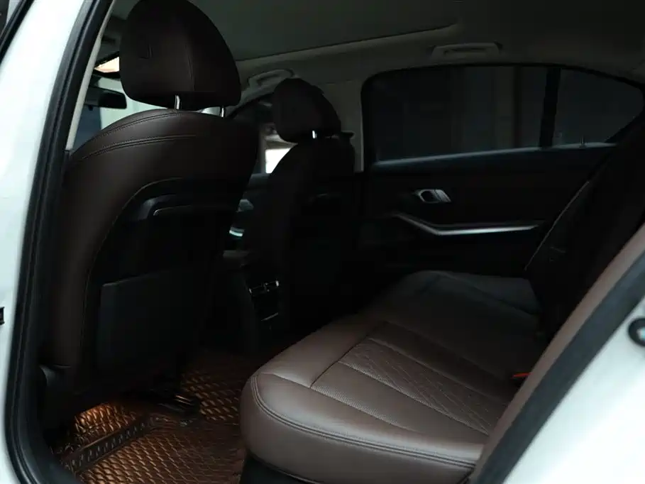 BMW 3 Series 2022 320Li M Sport Package фото 19