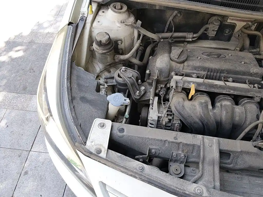 Hyundai Reina 2016 2014 Model 1.4L Automatic GLX
