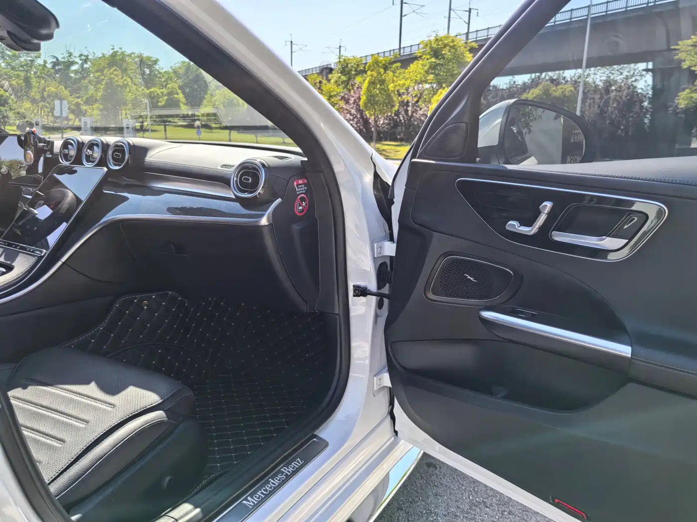Mercedes-Benz C-Class 2025 Facelift C 260 L Sport Edition фото 15