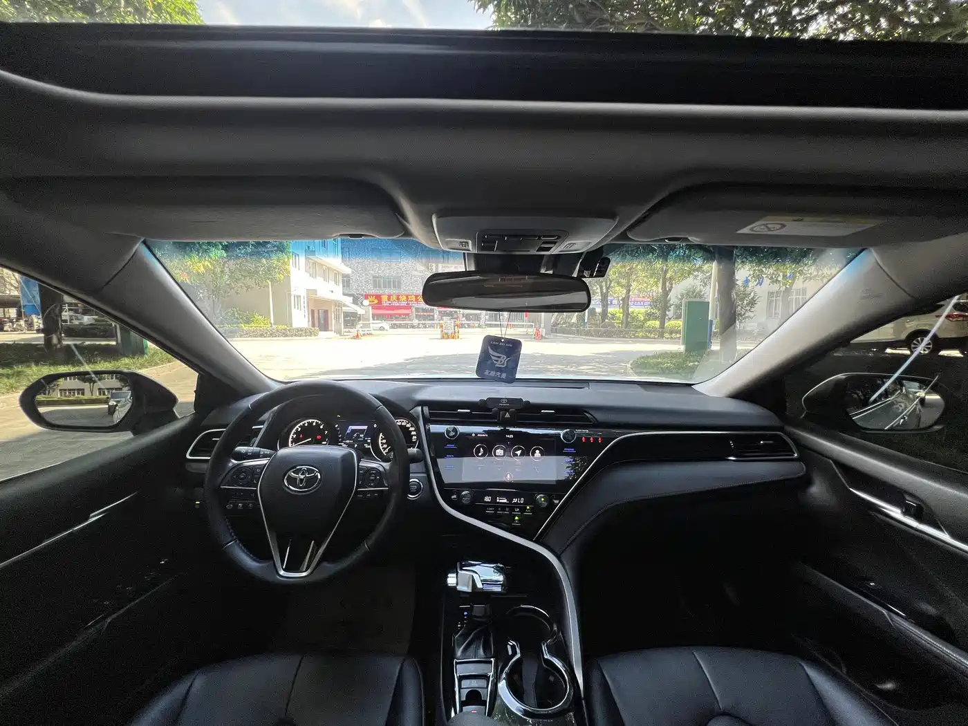 Toyota Camry 2019 2.0G Luxury (China V) фото 8