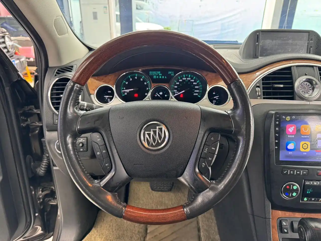 Buick Enclave 2014 2013 3.6L 2WD Elegance Edition