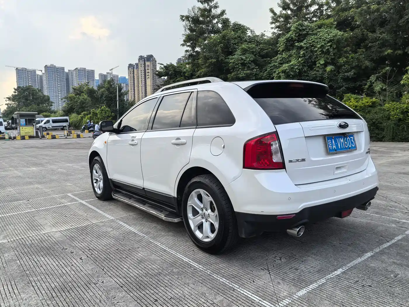 Ford Edge (Import) 2014 2012 2.0T Elite Sunroof Edition