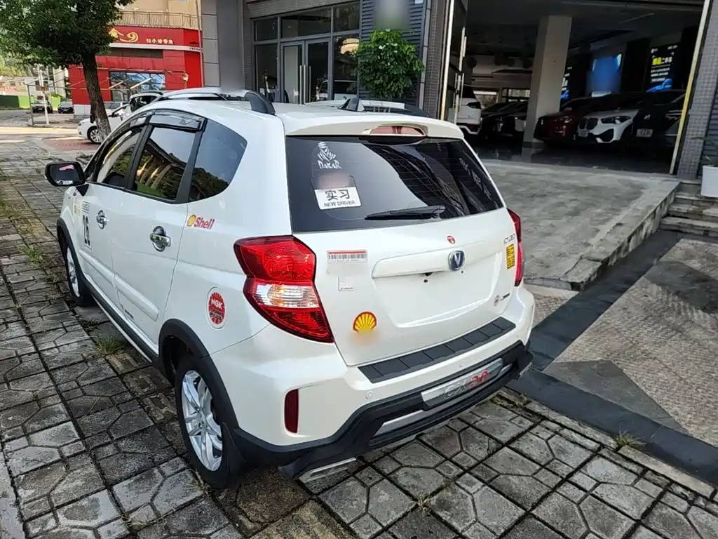 Changan CX20 2015 2014 1.4L Manual Sunroof Navigation China IV