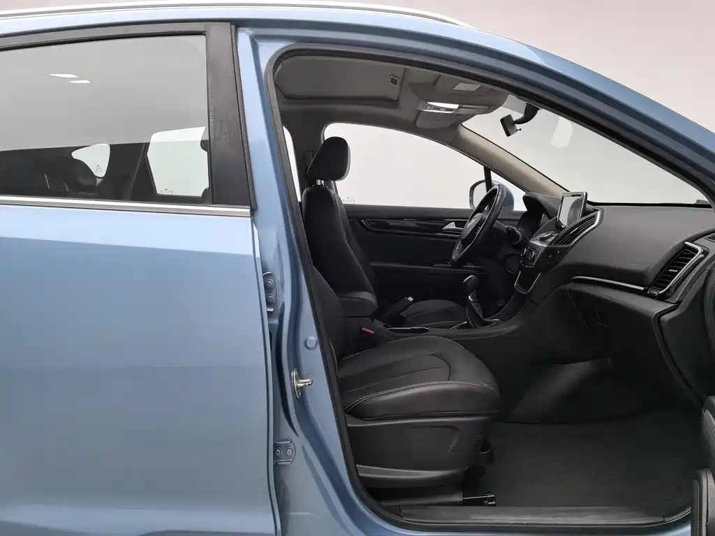 Dongfeng Aeolus Dongfeng Fengshen AX5 2019 2017 1.4T Manual QuXiang