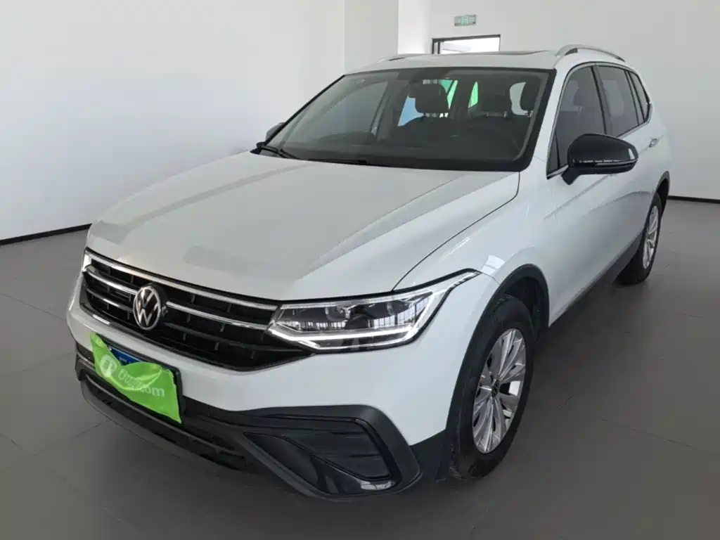 Volkswagen Tiguan, миниатюра 2