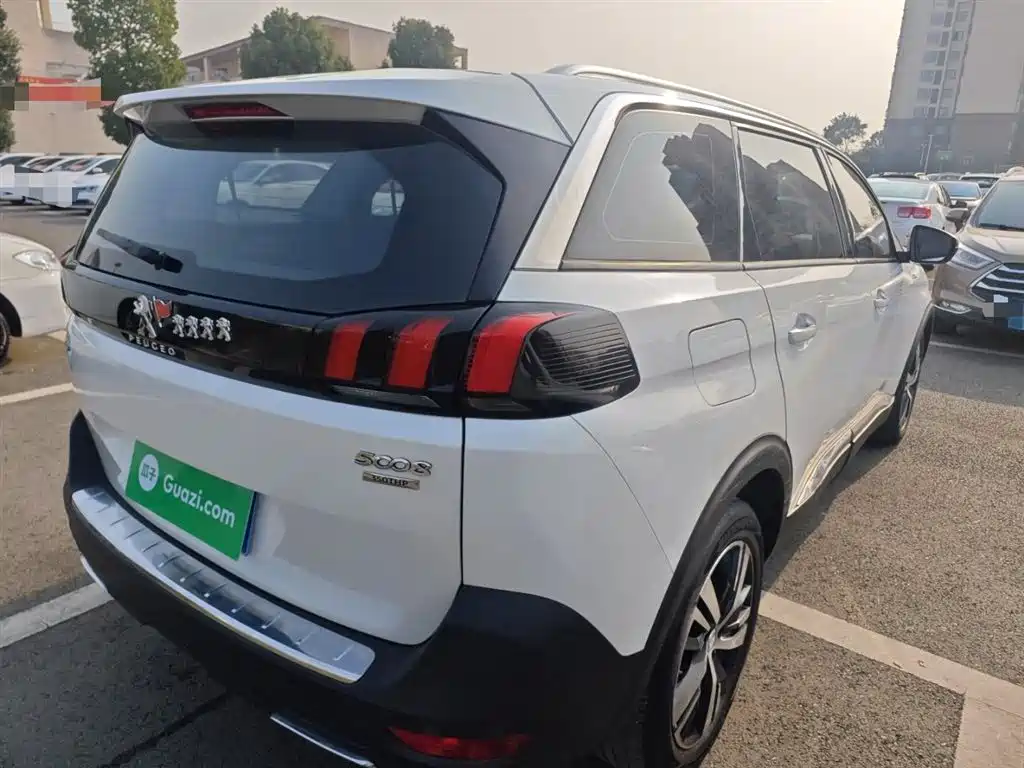 Peugeot 5008 2017 350THP 7-seat Elite Edition фото 7
