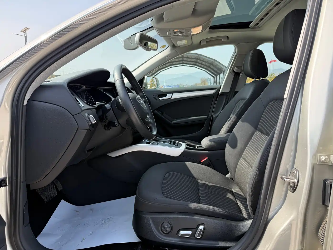 Audi A4L 2016 30 TFSI Collector's Edition Automatic Comfort фото 17