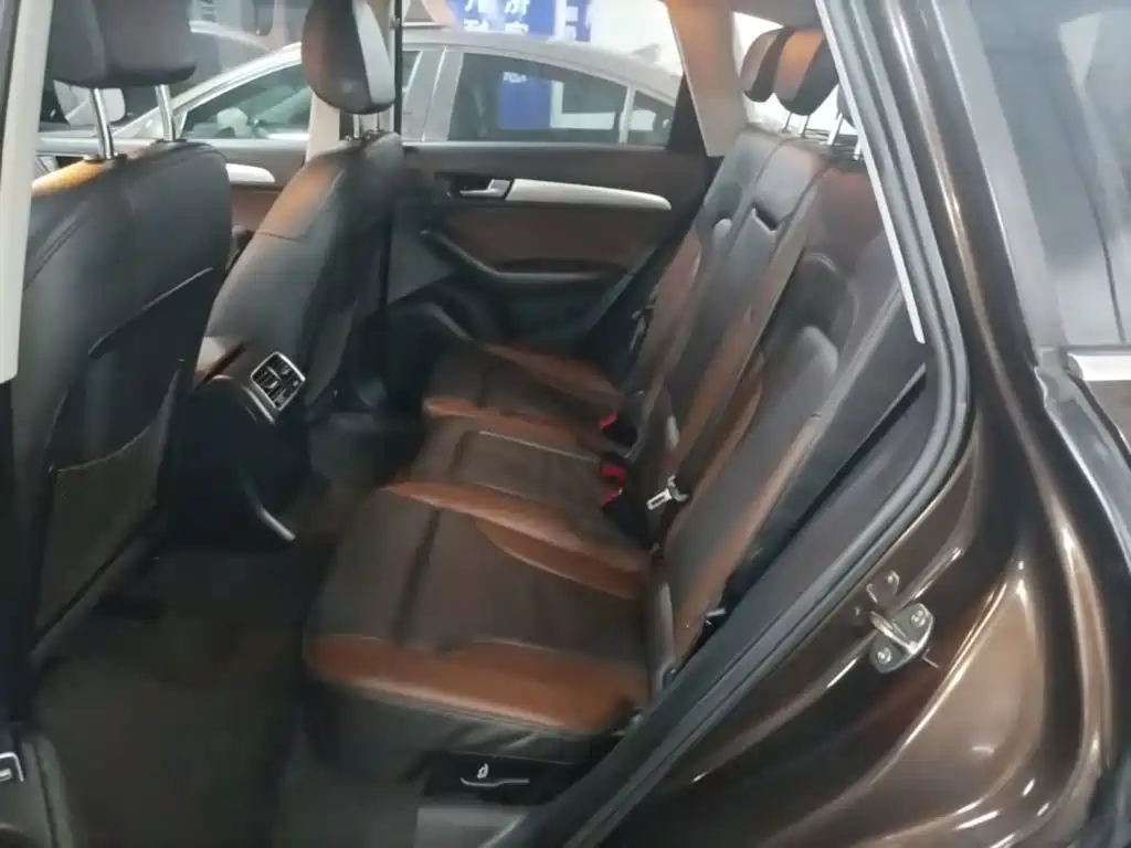 Audi Q5 2018 2017 Plus 40 TFSI Technology