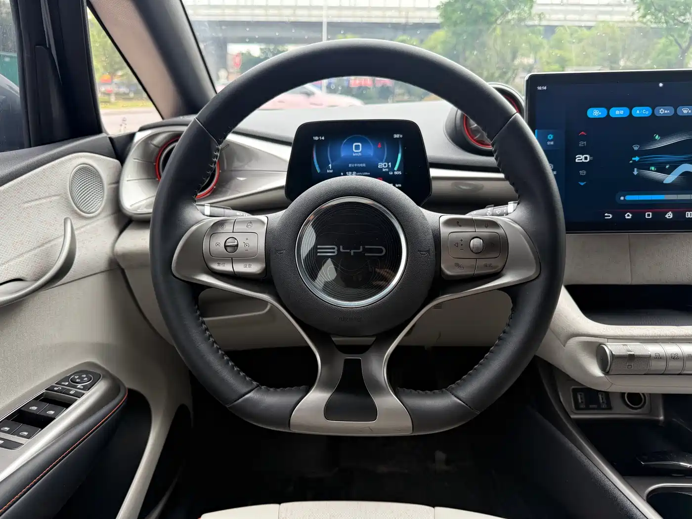 BYD Dolphin 2021 Model 405km Fashion Edition фото 7
