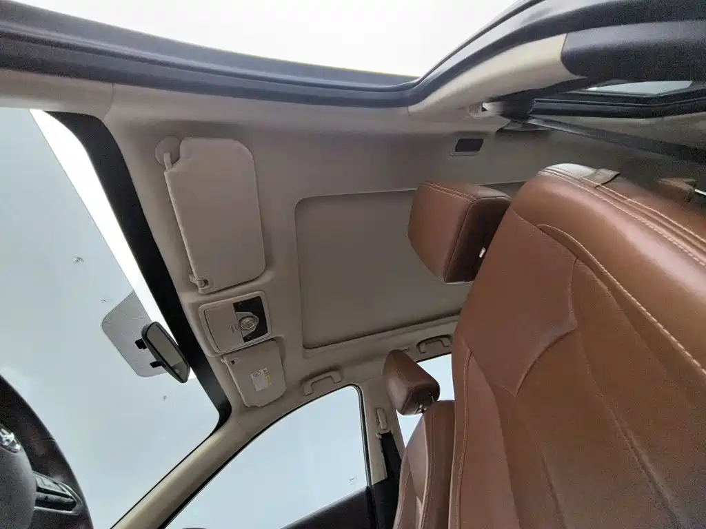 BAIC Huansu S7 2018 2018 1.5T Auto Premium Model