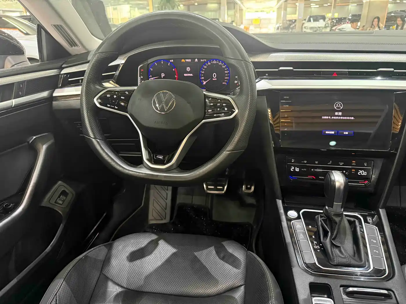 Volkswagen FAW-Volkswagen CC 2023 380TSI Eye-catching Edition фото 16