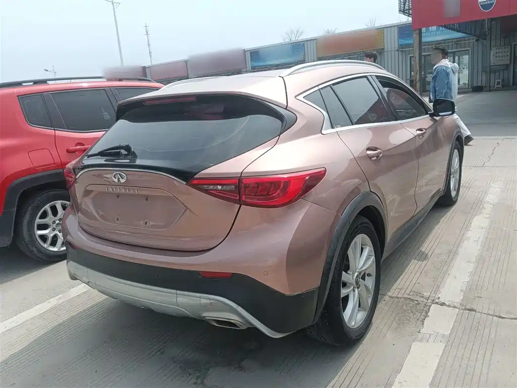 Infiniti QX30 2018 2017 1.6T 2WD Fashion Edition