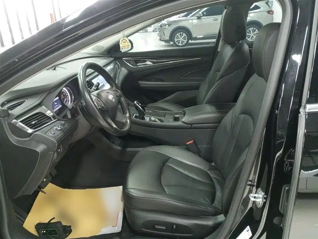 Buick LaCrosse 2022 652T Luxury фото 11
