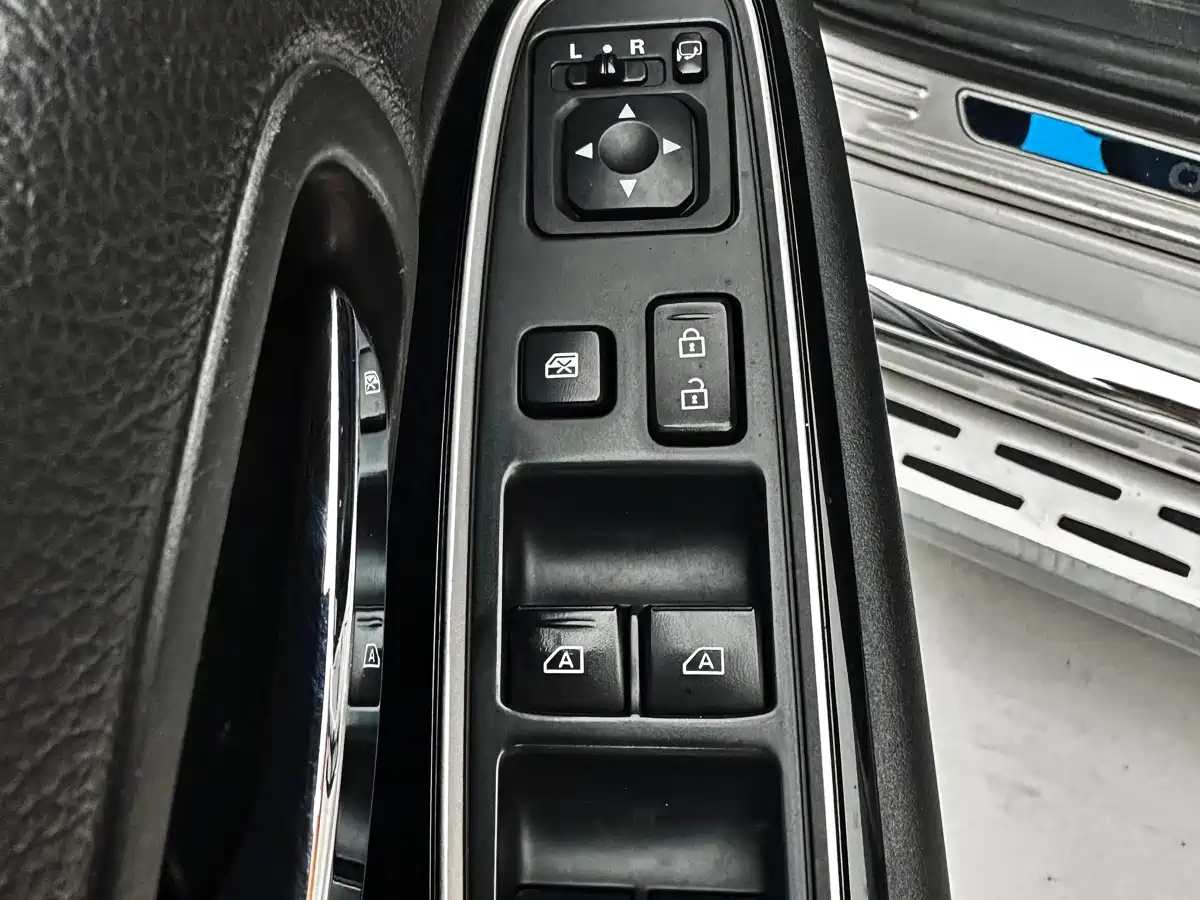 Mitsubishi Outlander 2023 2021 2.0L FWD Comfort Edition 5-seater