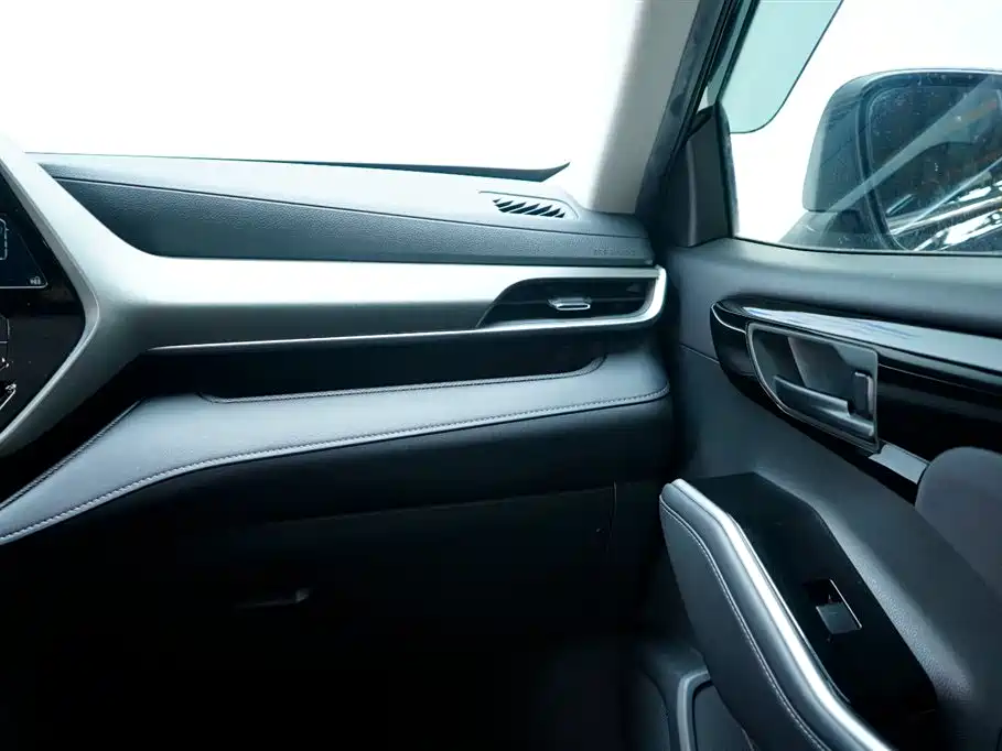 Toyota Highlander 2022 Dual Engine 2.5L AWD Elite 7-Seater фото 15
