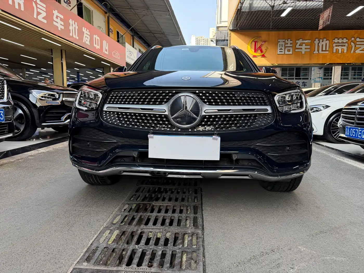 MERCEDES-BENZ GLC