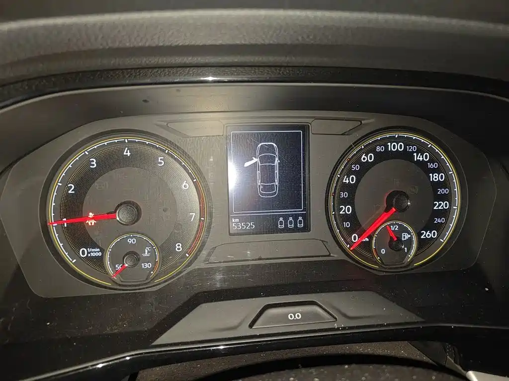 Volkswagen Lavida 2021 1.5L Auto Comfort Edition фото 7