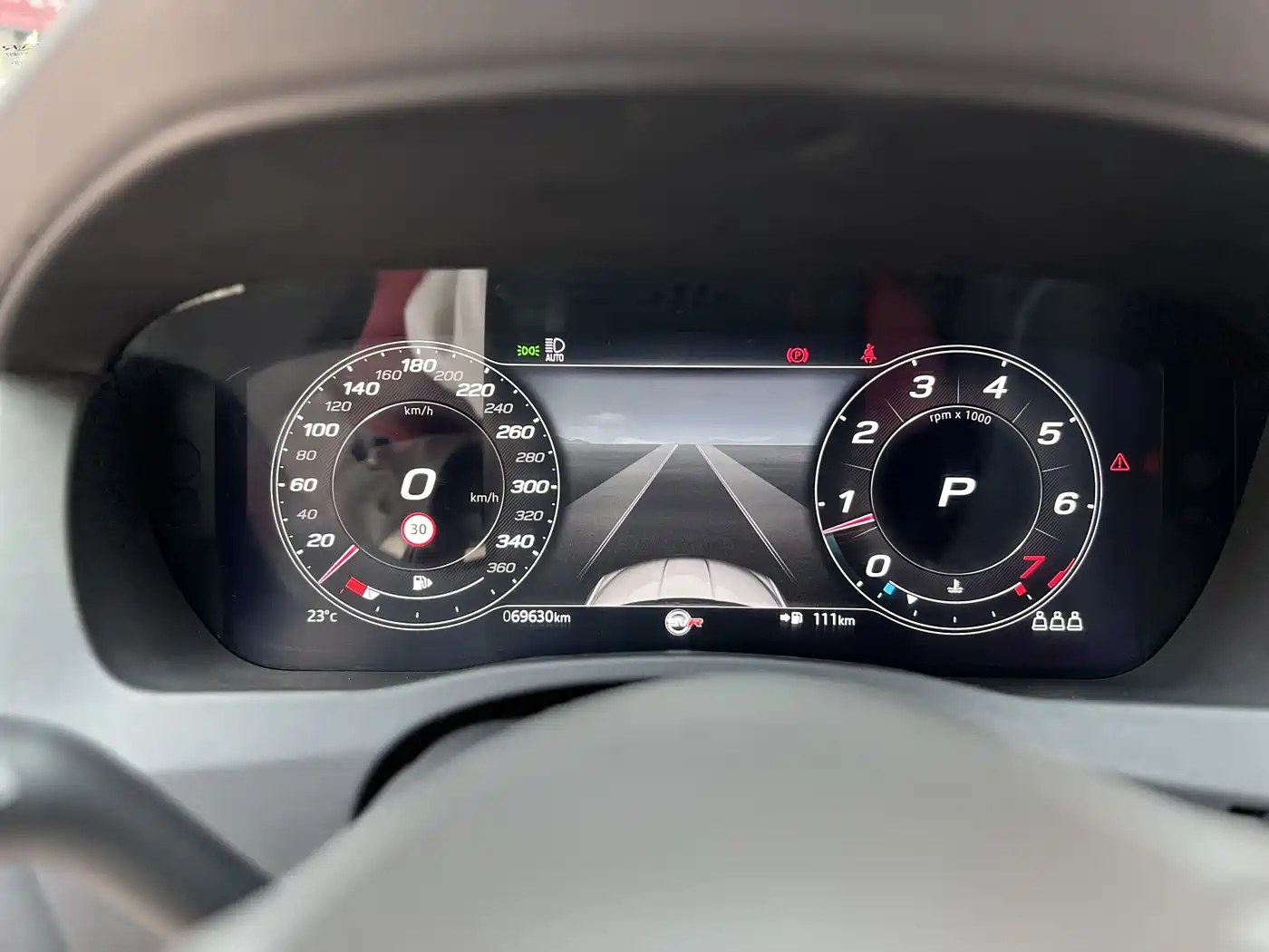 Jaguar XEL 2022 2.0T 250PS R-DYNAMIC S Progressive Sport Edition фото 19