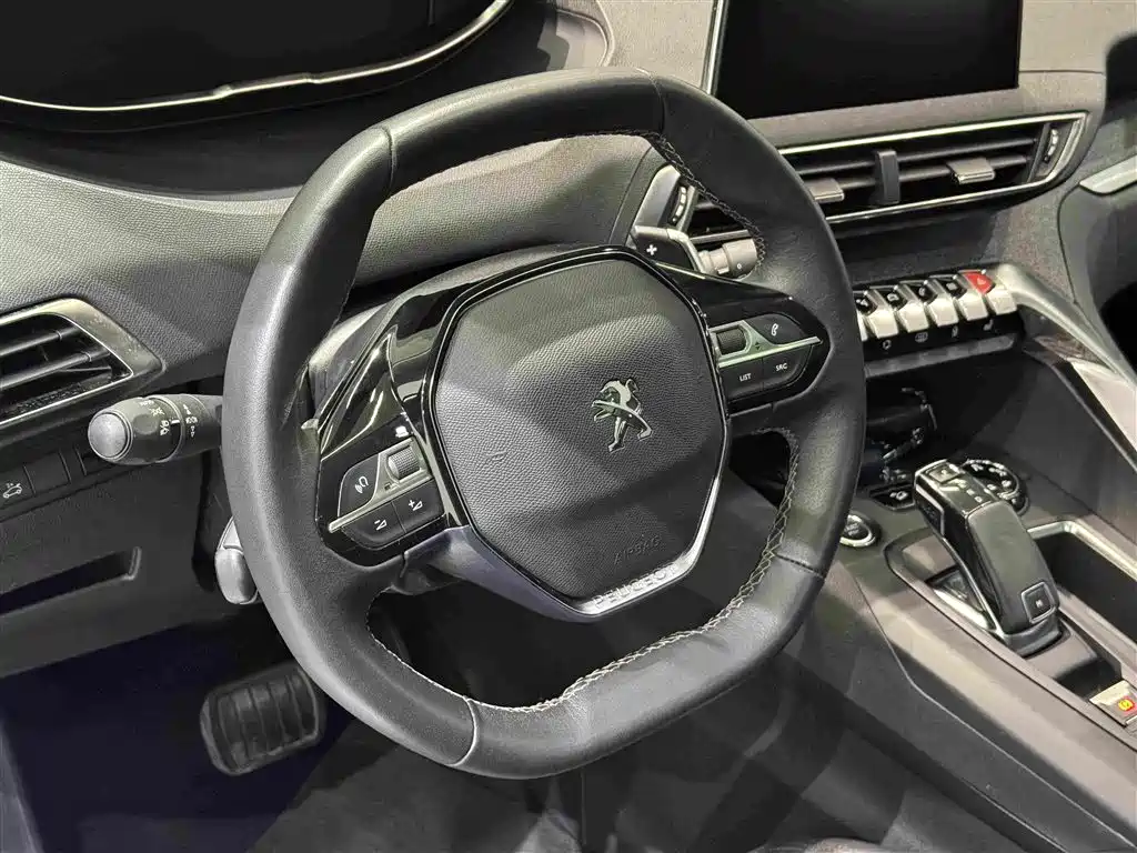 Peugeot 5008 2018 2017 380THP 7-seat Luxury Edition
