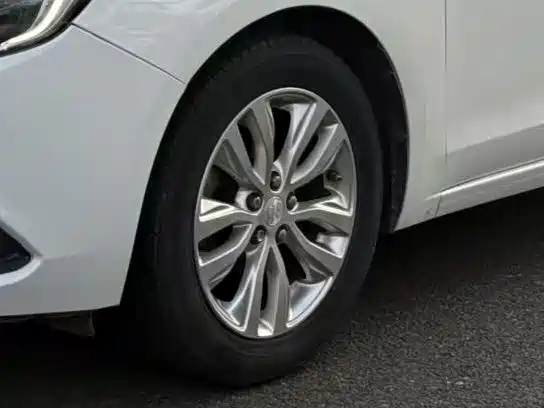 Buick Excelle 2018 18T Automatic Elite фото 15