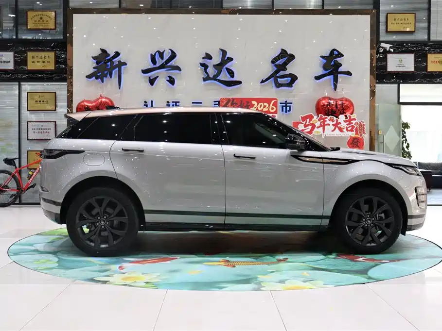 Land Rover Range Rover Evoque 2022 Range Rover Evoque L 249PS R-Dynamic Corinthian Bronze Special Edition фото 4