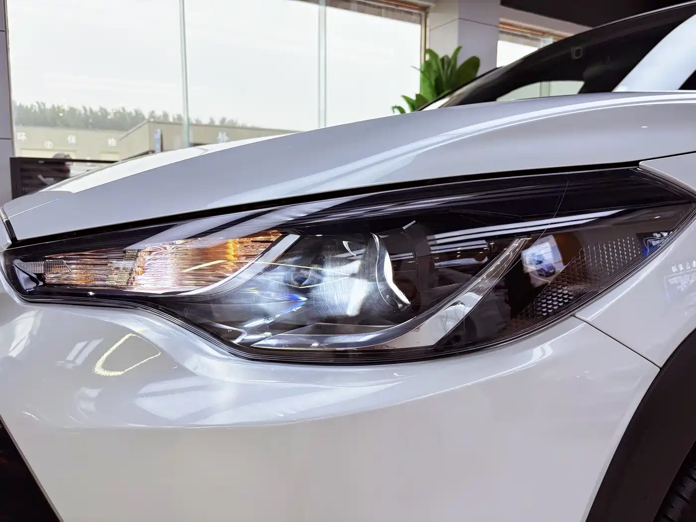 Toyota Frontlander 2023 2.0L CVT Elite Edition фото 14