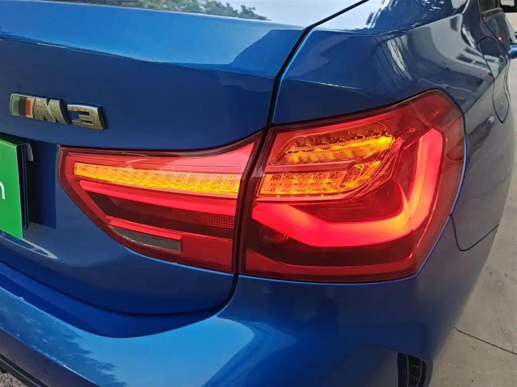 BMW 1 Series 2019 120i Leading M Sport Package фото 8