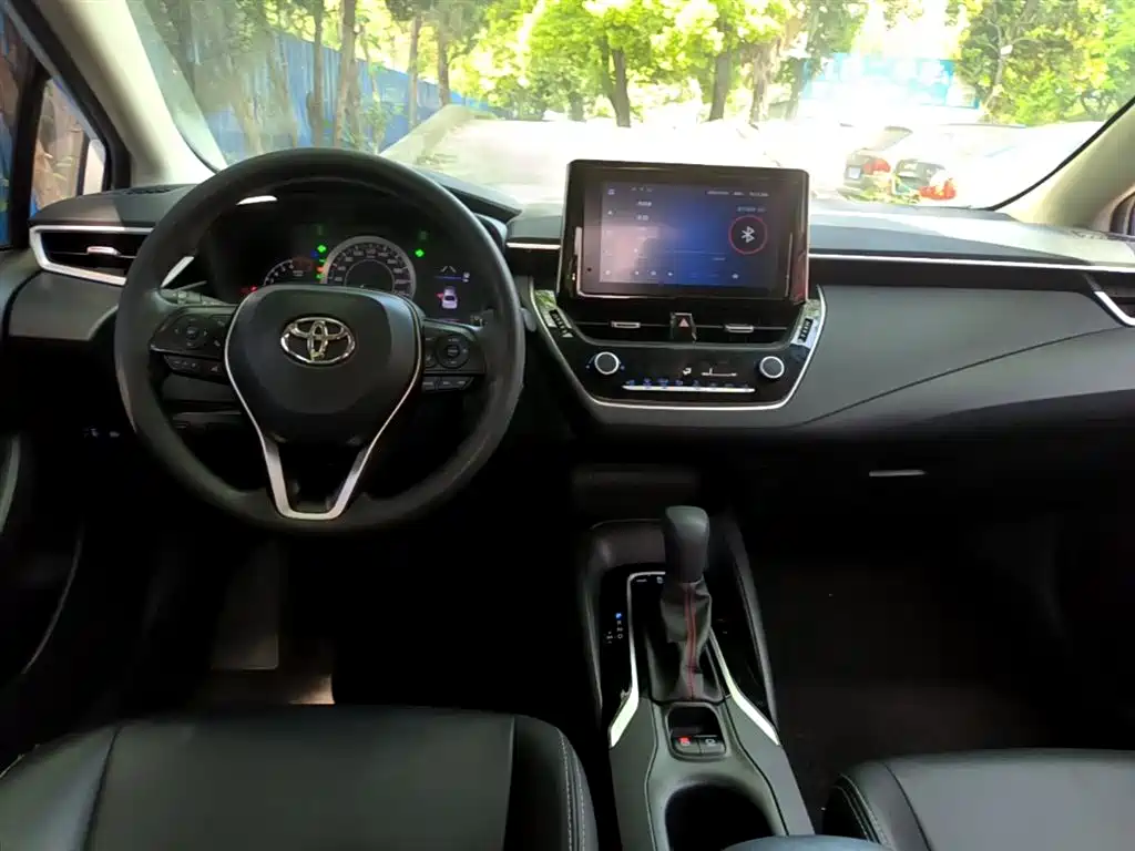 Toyota Corolla 2021 1.2T S-CVT Elite PLUS Edition фото 10