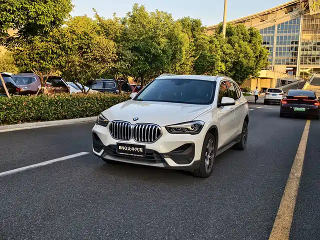 BMW X1 sDrive25Li, Лидер