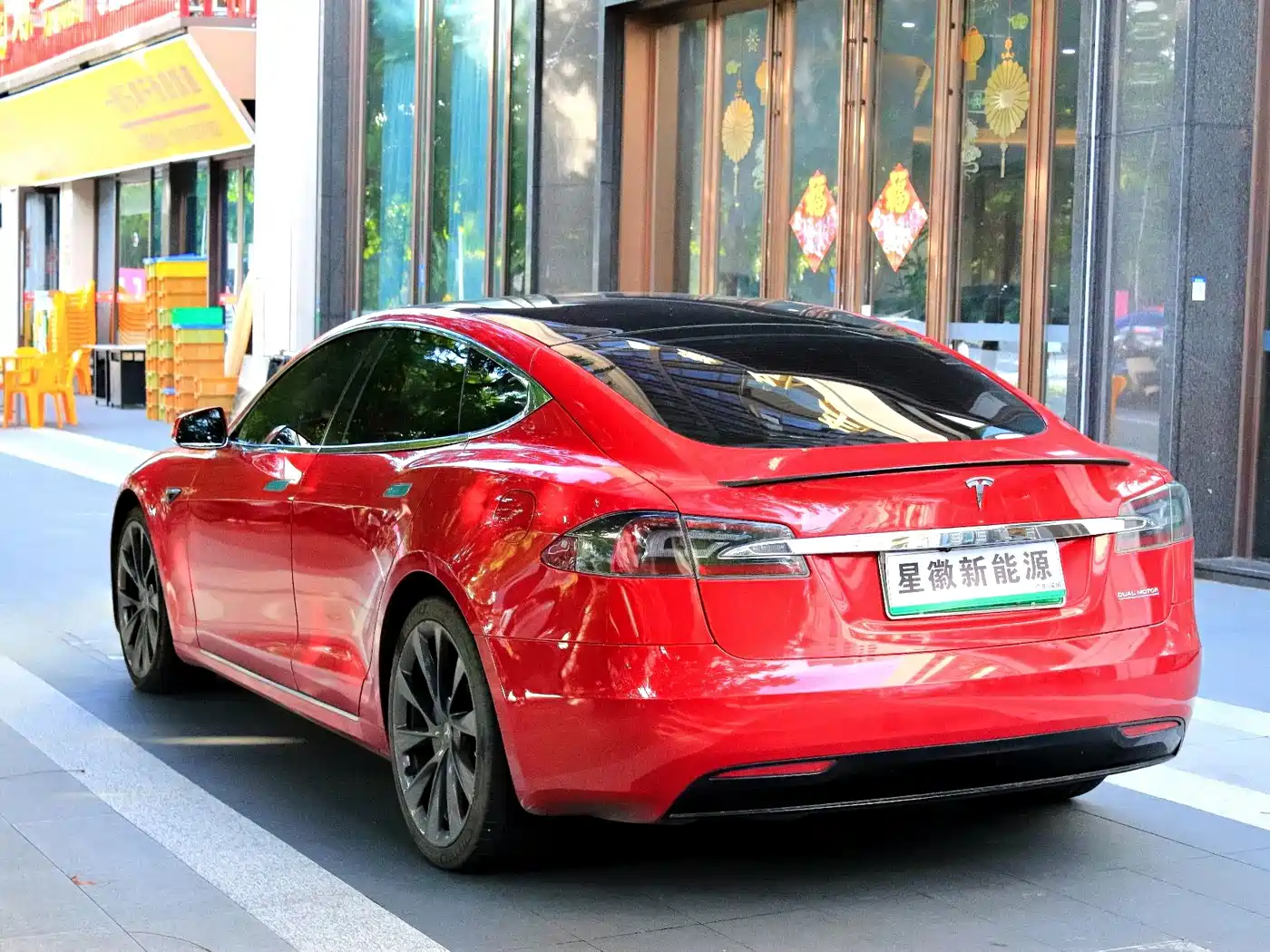 Фото 20 - Tesla Model S
