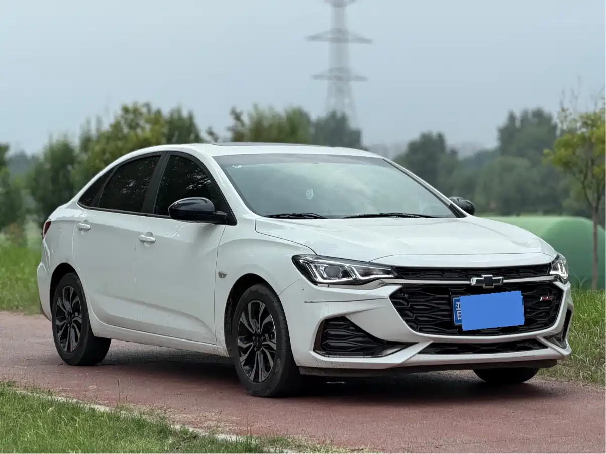 Chevrolet Monza 2022 Mild Hybrid RS 330T Automatic Exciting Edition фото 3