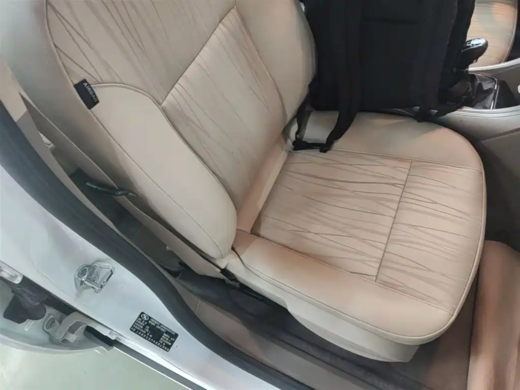 Buick Excelle 2013 Model GT 1.6L Manual Comfort фото 25